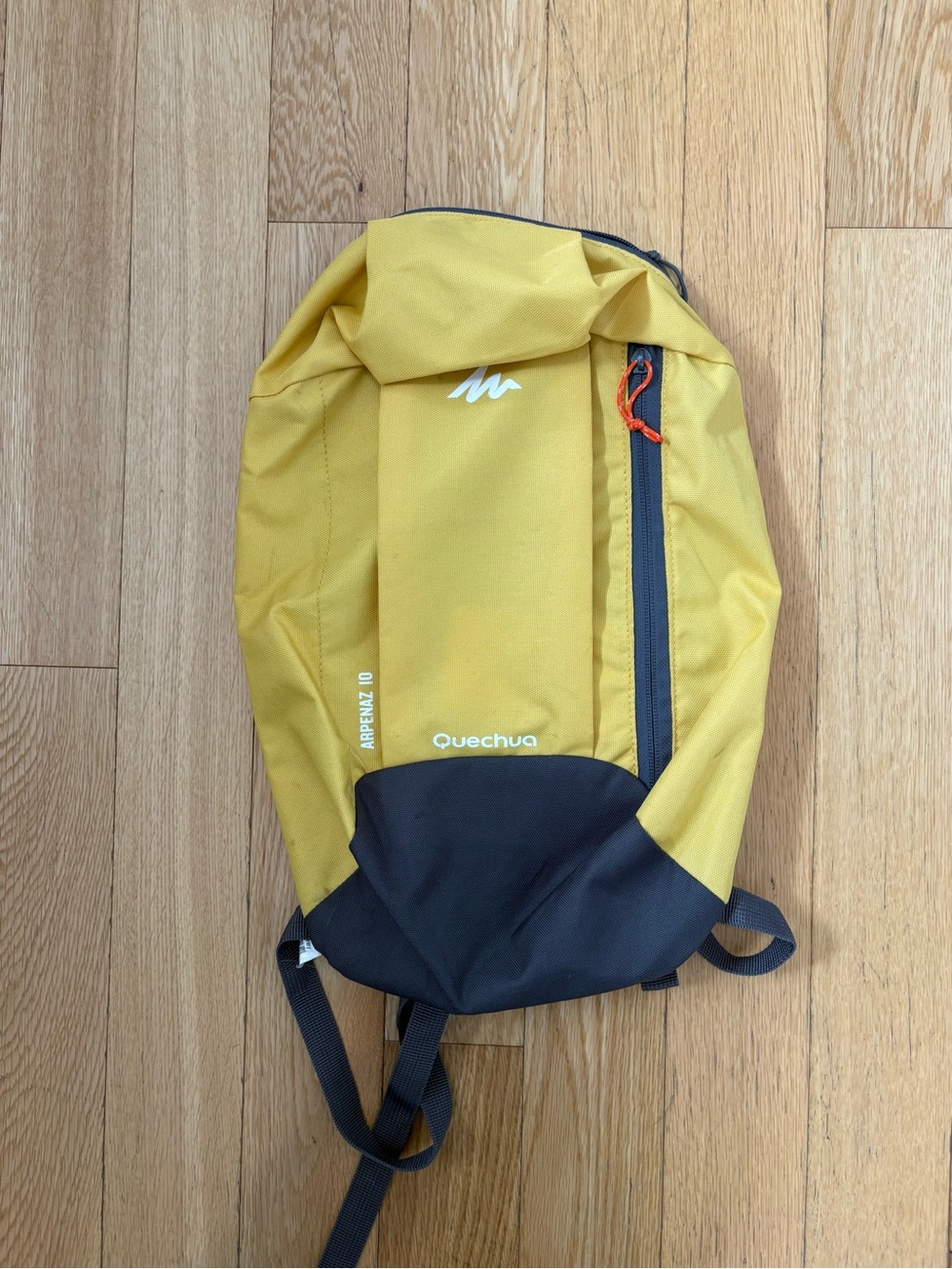 Quechua Arpenaz 10L Hiking Daypack Backpack Yellow Grey Decathlon Gorpcore